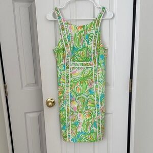 Lilly Pulitzer Green Floral Elephant Ear
Print Fryer Mini Shift Dress Size 4